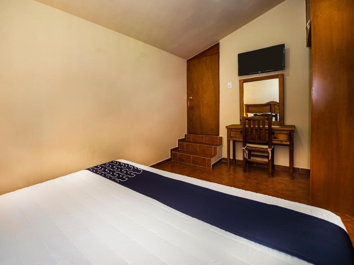 Capital O Hotel Casa Don Tito Хокотитлан Экстерьер фото