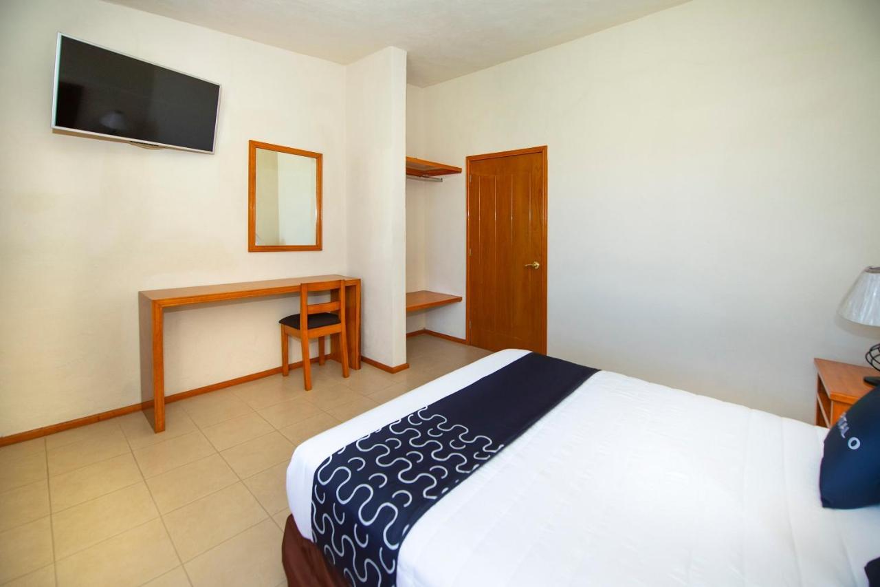 Capital O Hotel Casa Don Tito Хокотитлан Экстерьер фото