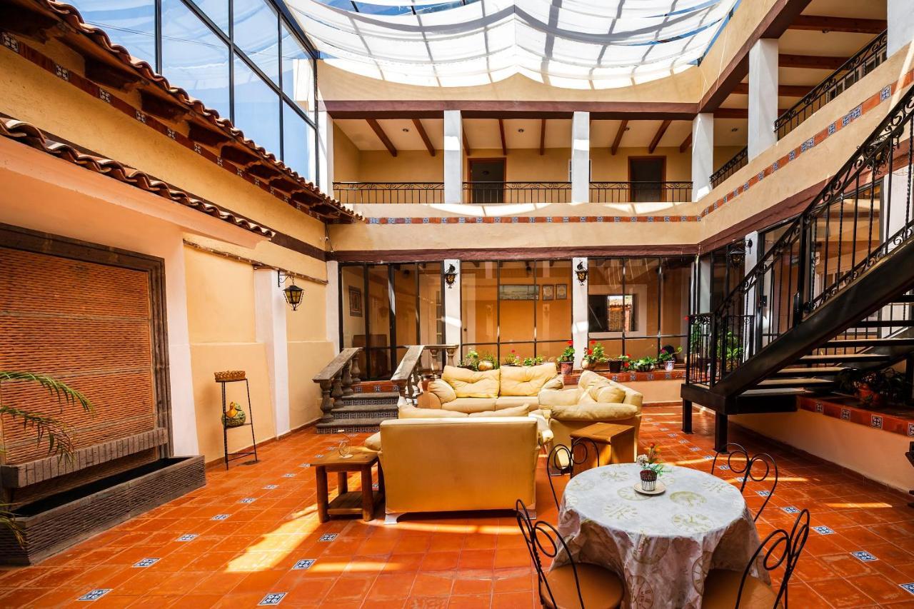 Capital O Hotel Casa Don Tito Хокотитлан Экстерьер фото