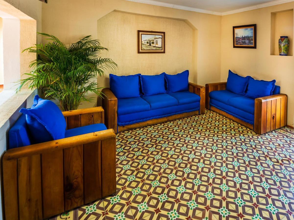 Capital O Hotel Casa Don Tito Хокотитлан Экстерьер фото